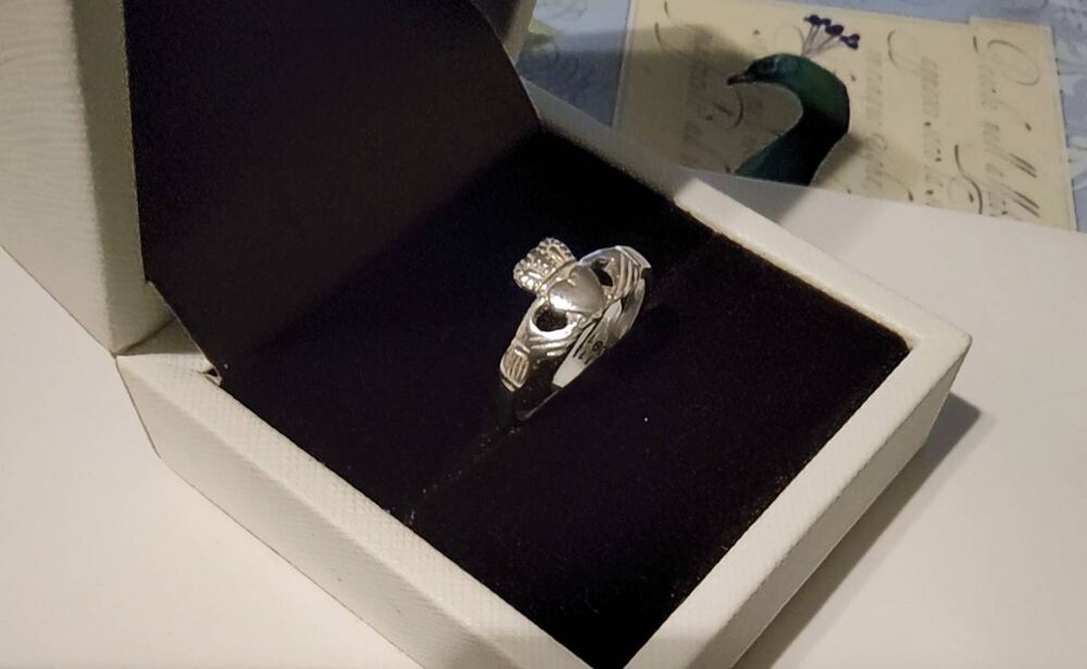 925 Sterling Silver Irish Claddagh Ring Sz 9